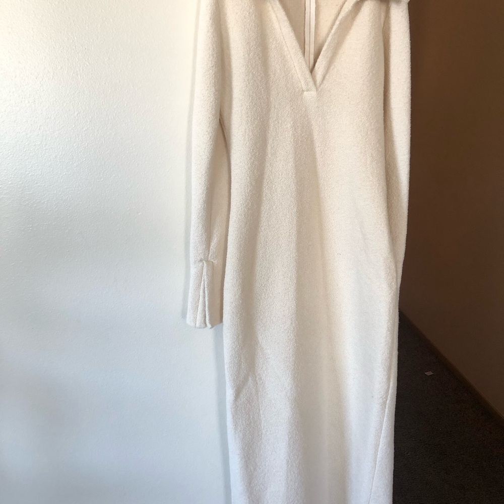 Elegant White Long Sleeve Dress